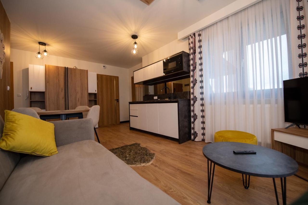 Apartamenty Grapa Resort ビャウカ エクステリア 写真
